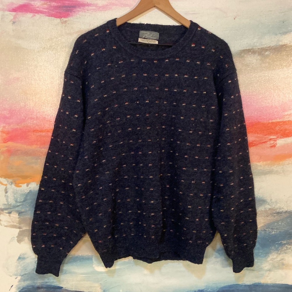 🔥VINTAGE🔥Lord & Taylor Hand Framed 100% Wool Crewneck Sweater.
